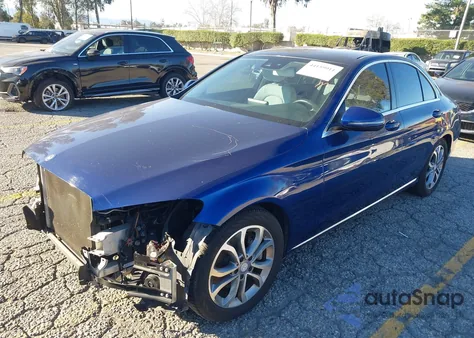 2017 Mercedes-Benz C 300 из США, поврежденный, VIN 55SWF4JB6HU199163